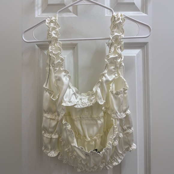 Zara Cream Ruffled Top - Picture 3 of 8